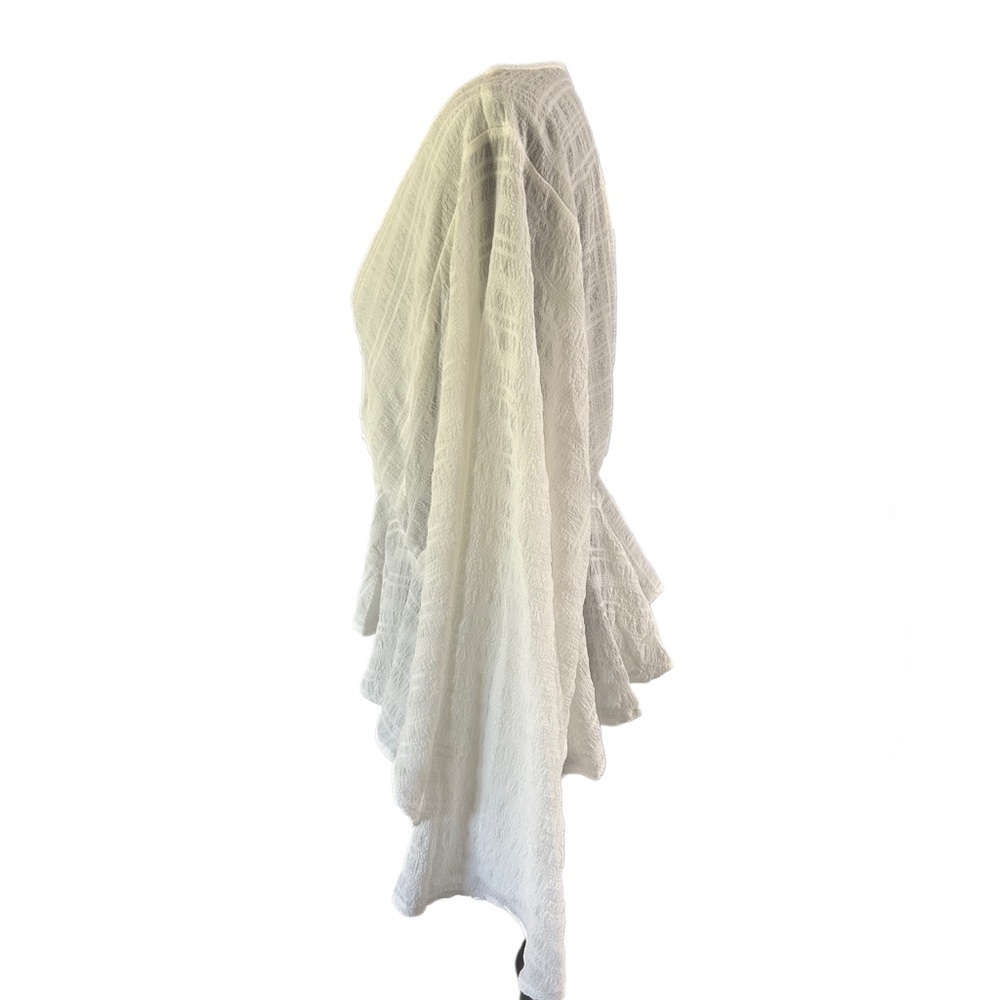 Francesca's White Textured V-Neck Blouse - Picture 4 of 5
